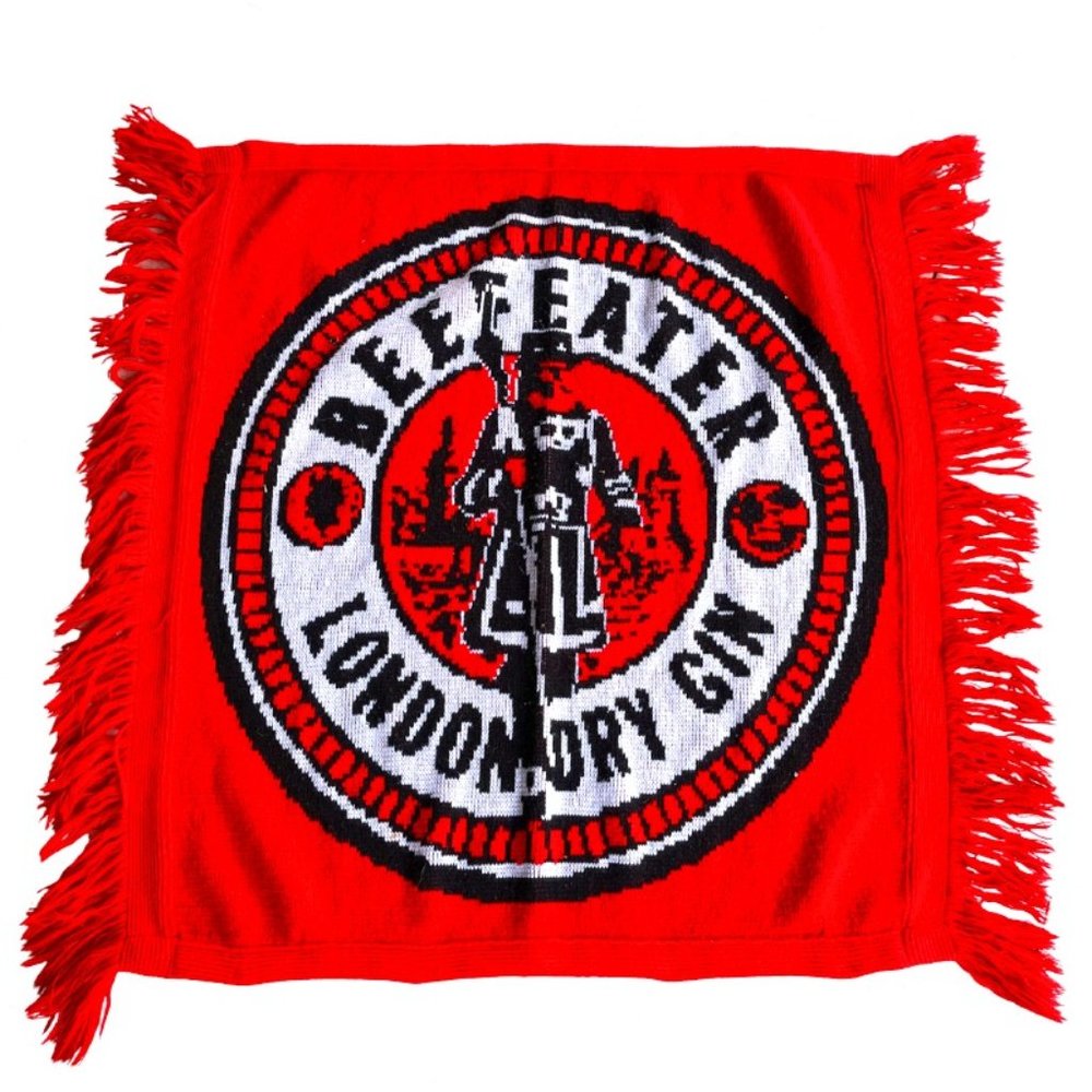 VTG Beefeater London Dry Gin Guard Knit Lap Blanket Throw Advertising Red Pub